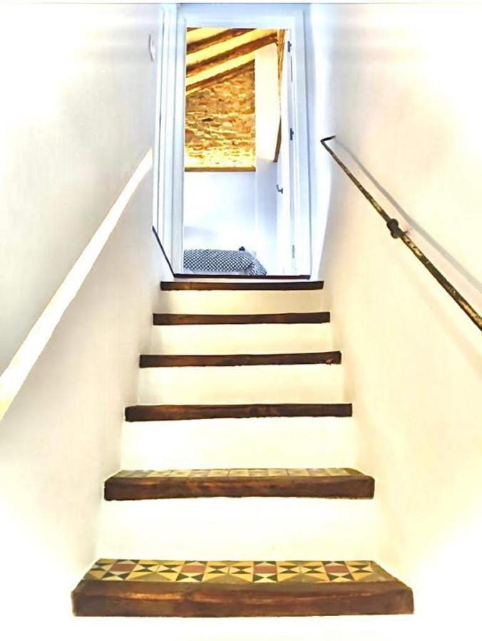 Apartamento Torre Del Aver Caces 외부 사진